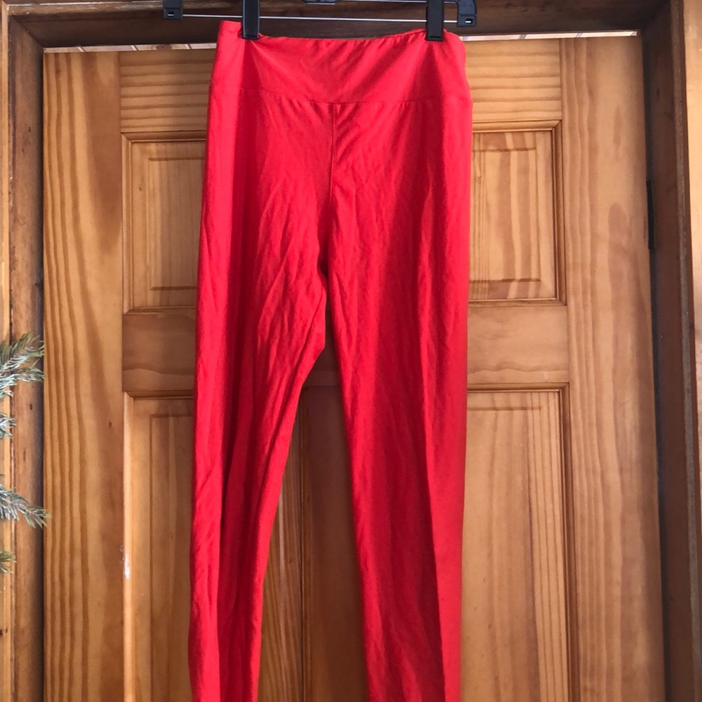 Red lularoe leggings